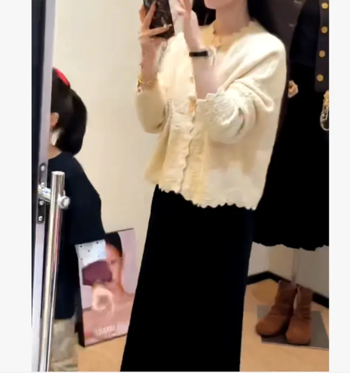 2025夏季时尚潮流百搭精品女装YARY2212