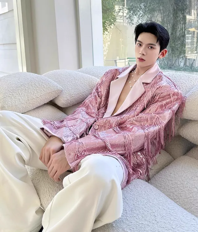 走秀款小众亮片流苏西服男高级感拼接网纱粉色西装外套演出舞台装