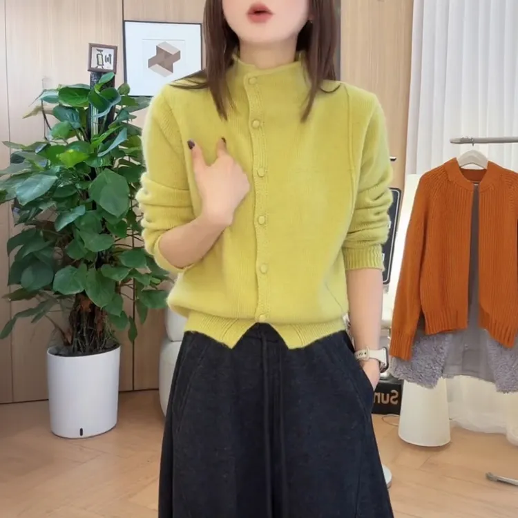 韩系立领包扣针织开衫女2025秋冬新款长袖打底毛衣百搭减龄上衣女