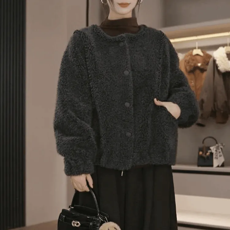 轻奢小香风毛毛短外套女秋冬新款宽松圆领单排扣加厚保暖开衫上衣