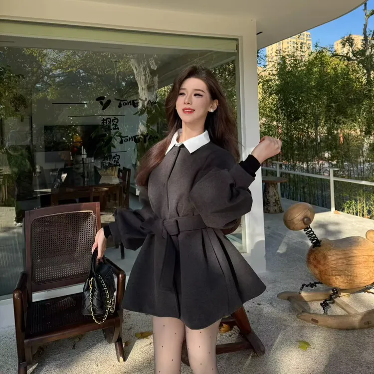 冬季保暖加厚毛呢外套女2025秋冬保暖显瘦灯笼袖小个子大衣爆款