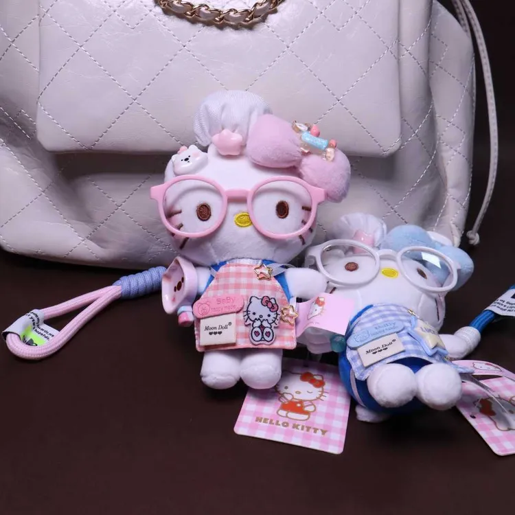 正版hellokitty挂件毛绒玩偶厨师烘培家公仔挂饰钥匙扣女生礼物