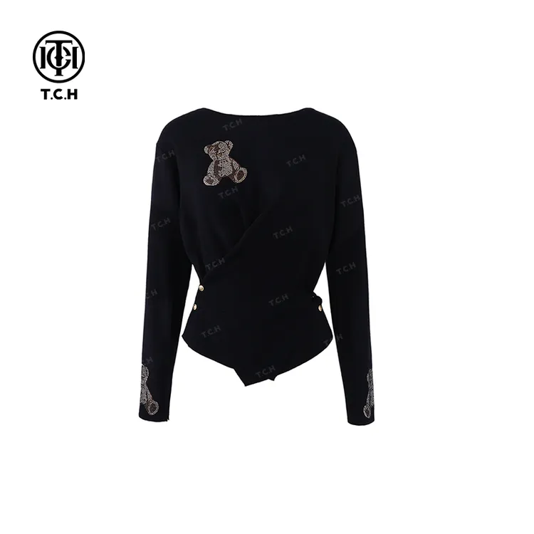 TCH私服烫钻工艺小熊长袖针织衫T72C09E5094轻奢tch