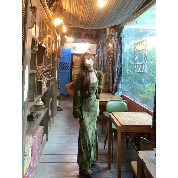设计感镂空针织开衫长袖毛衣+鱼尾吊带裙女气质连衣裙两件套D720