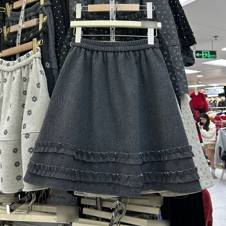 复古木耳边花苞中裙女秋冬季高级感A字蓬蓬裙小个子加厚毛呢短裙