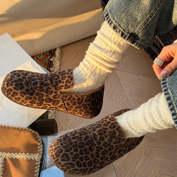 诗歌兰女鞋2025冬季新款时尚百搭休闲复古真皮平底加绒保暖勃肯鞋