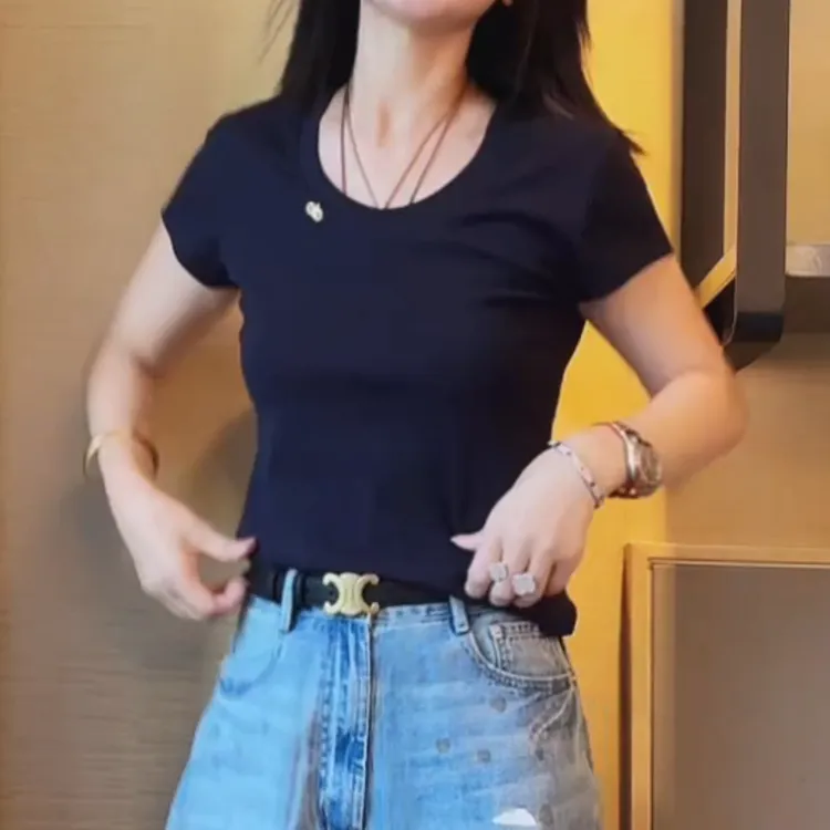 2025春夏新款百搭T恤领口小标圆领上衣LK2504028