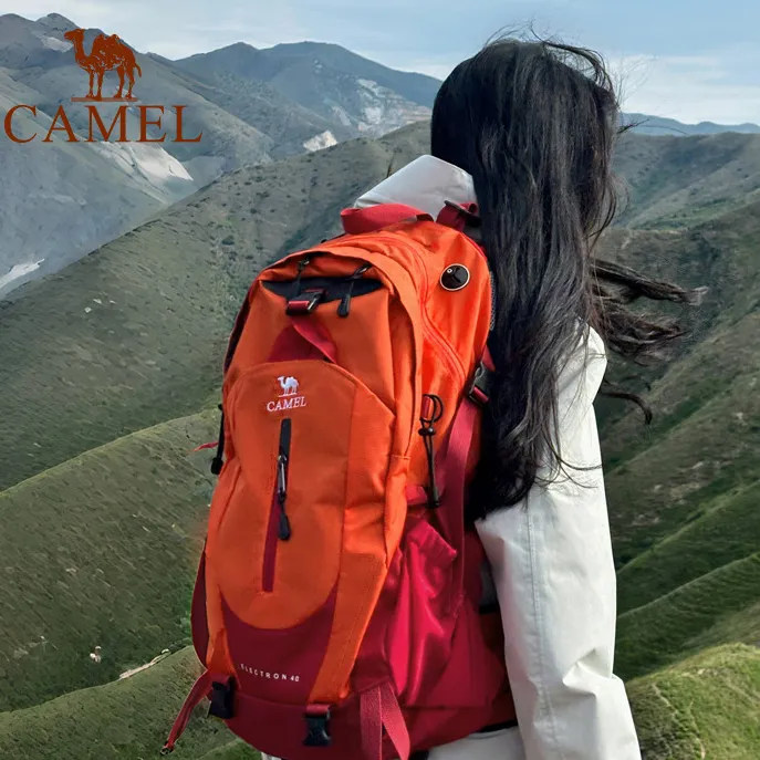 骆驼登山包红色旅游背包情侣户外双肩包徒步耐磨男女轻便大容量