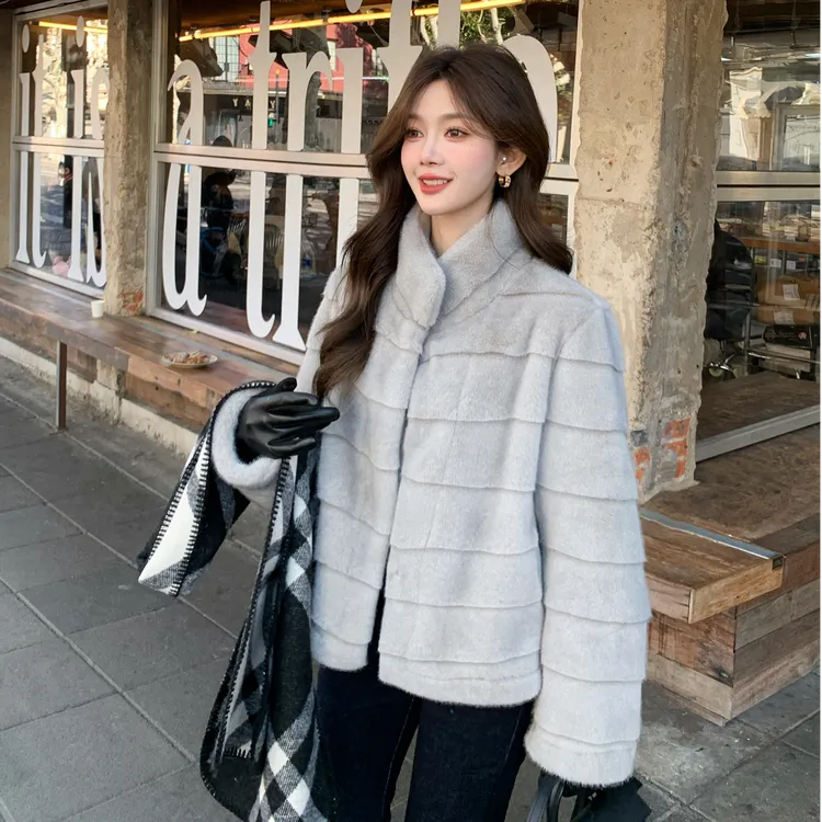 L & L 云云【白富美】老钱风原色帕斯条仿水貂慵懒时髦感调性厚外套