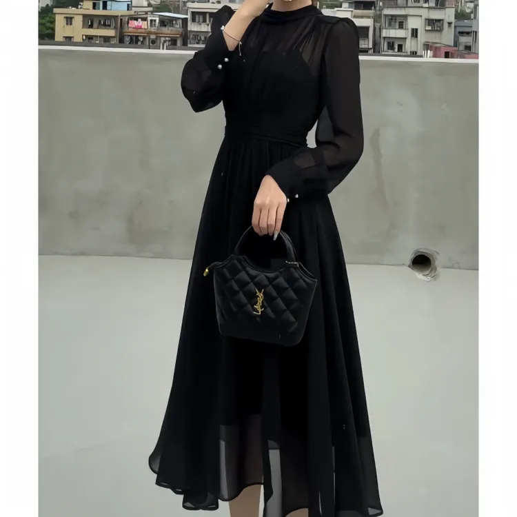 早秋大码胖mm赫本风高级感长袖雪纺收腰显瘦连衣裙女气质风小黑裙