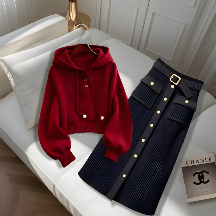 今年入秋穿搭一整套新款小个子套装连帽卫衣半身裙不撞衫两件套