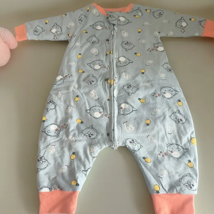 品牌剪标长爬新生儿长袖高贵拉链哈衣爬服春秋季睡袋