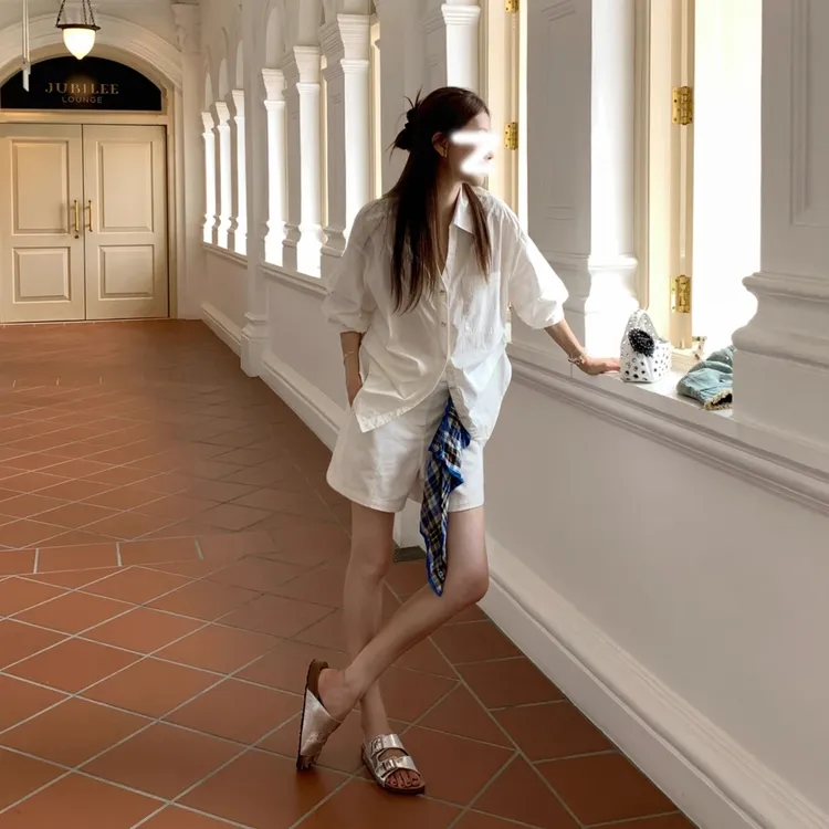 大码高级感法式气质长袖衬衫秋季休闲百搭纯色休闲翻领收腰衬衣女