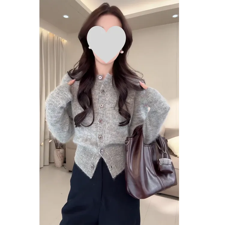 秋冬款气质轻奢长袖圆领毛衣简约休闲百搭开衫上衣C6428