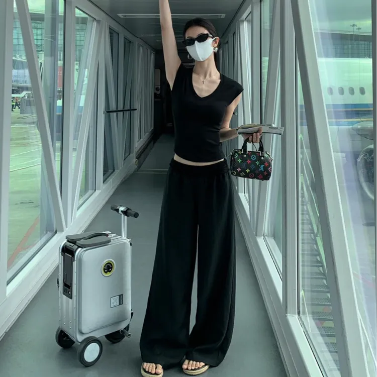 韩系气质V领短袖T恤女2025夏季新款外穿修身显瘦上衣设计感阔腿裤