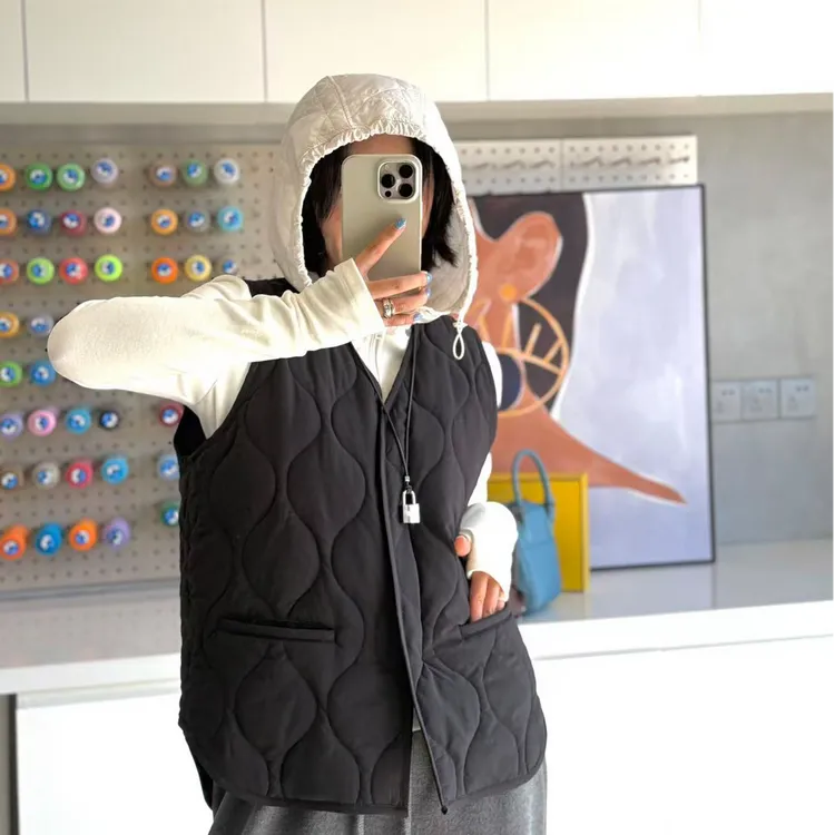 PENNYPENG 理想单品 秋冬慵懒复古休闲风时尚V领黑色百搭背心马甲