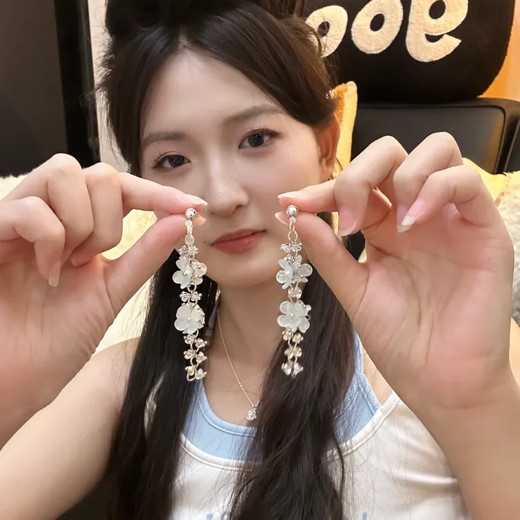 铜合金耳饰 夏季流苏花朵耳环显脸小甜美清新耳饰时尚百搭耳钉
