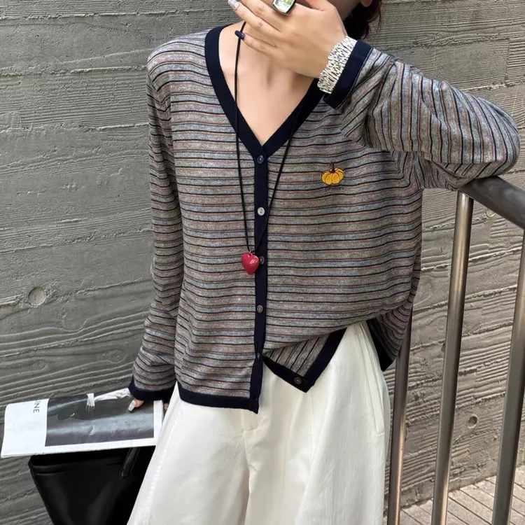 MEIZHENZI【高密度绵羊毛】南瓜刺绣V领条纹针织开衫女#332