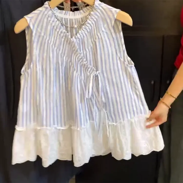 【舒逸浅蓝】媛韩版V领抽褶拼接蕾丝条纹甜美无袖衬衫C5244