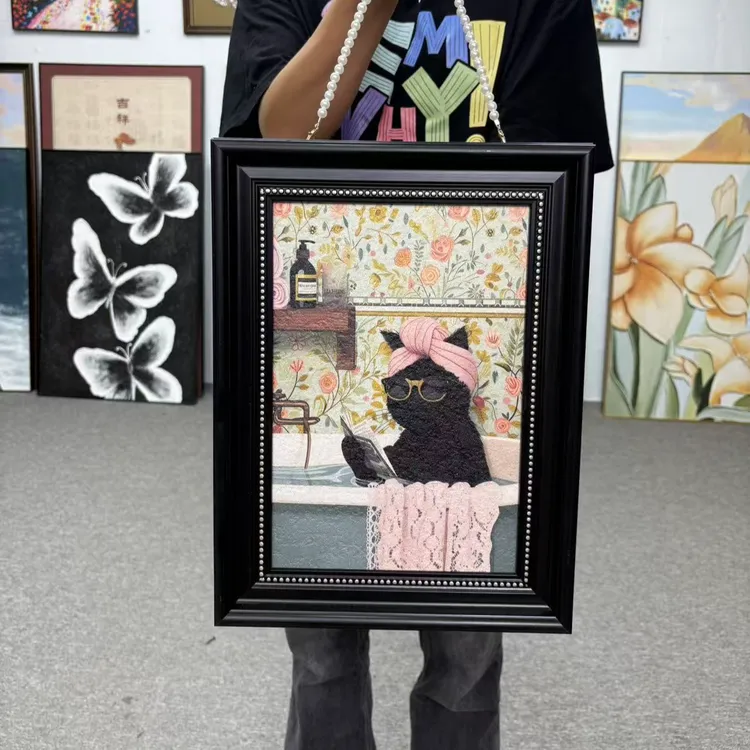 富婆猫咪卡通装饰画复古文艺风小众高级感客厅卧室挂画3040