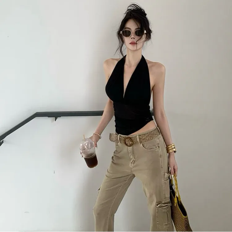 纯欲辣妹性感V领挂脖背心女夏季2025新款收腰显瘦黑色无袖上衣潮