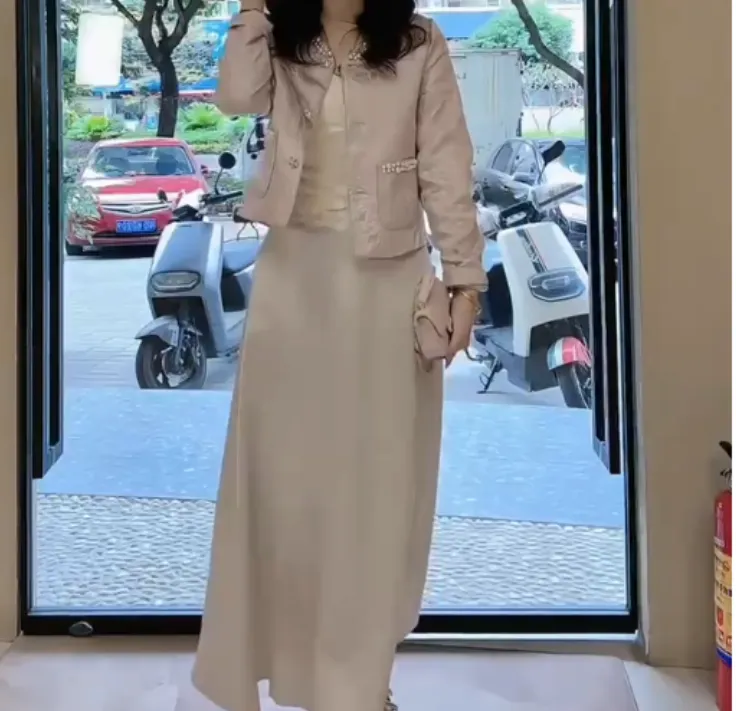 2025春季新款时尚女装网红潮流气质靓丽漂亮外套裙子女Z5