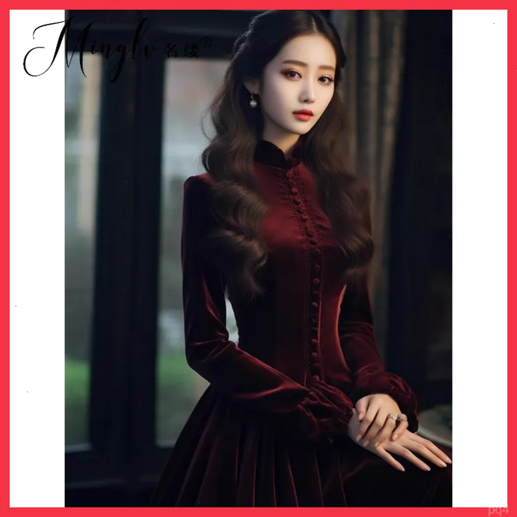 红色丝绒新款女装御姐优雅连衣裙女2025法式成熟高级感垂坠感时尚