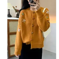 秋季南瓜橘花朵刺绣圆领牛角扣针织开衫宽松慵懒风秋洋气外套新