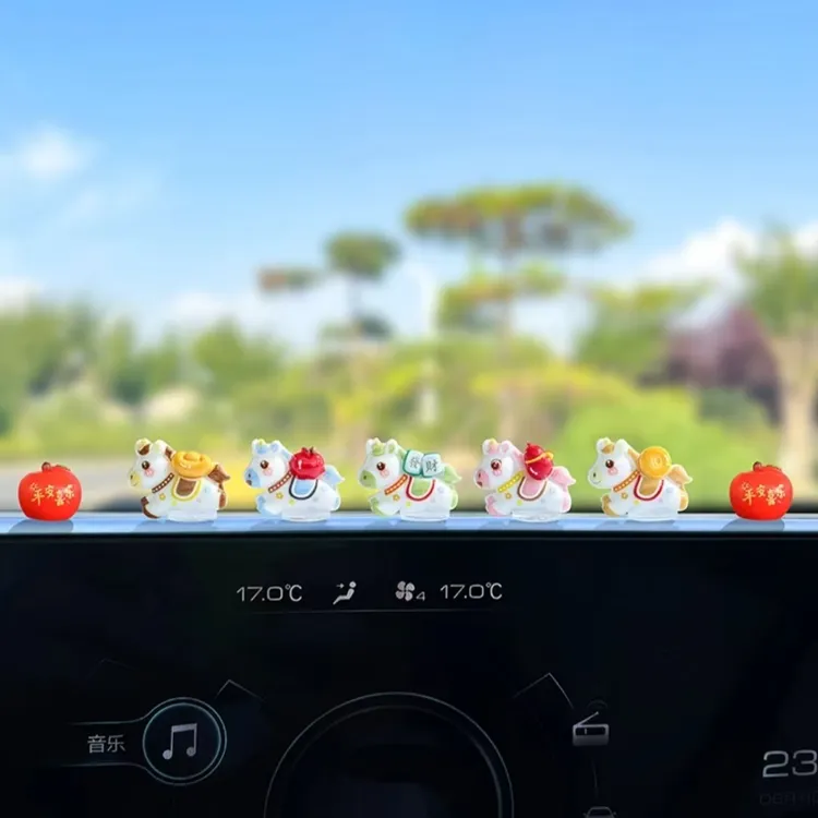 2026新款车载马年生肖小摆件发财暴富小马汽车内中控台装饰品小马