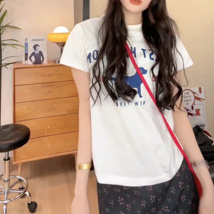 2025早春新款极简百搭宽松印花轻奢休闲短袖LK2501320