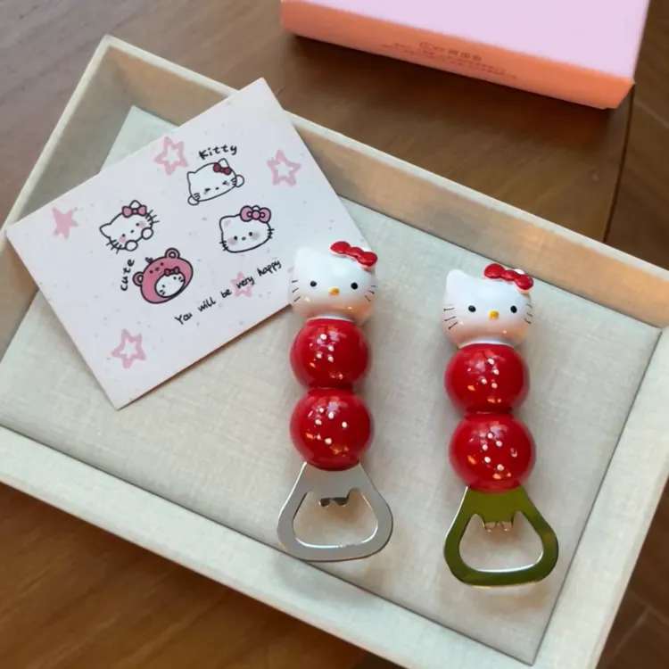 【8TEEN】冰箱装饰可爱Kitty糖葫芦开瓶器立体磁吸式创意起子高颜值