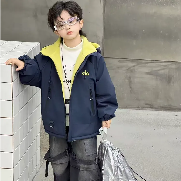 男女童冬季双面可穿奥利绒加厚冲锋衣三防高货