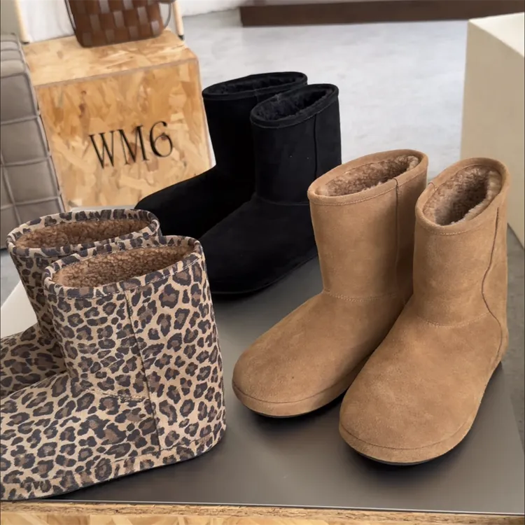 WM6女靴2025冬新款欧货真皮圆头厚底皮毛一体保暖雪地靴大棉短靴