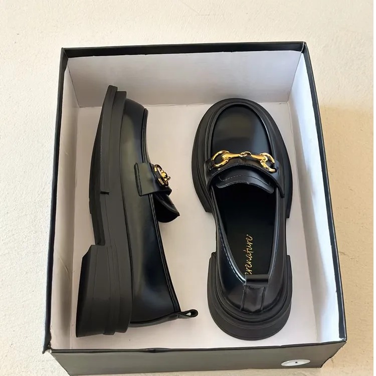 黑色小皮鞋女时尚2025春秋新款配裙子jk复古制服平底圆头乐福鞋女