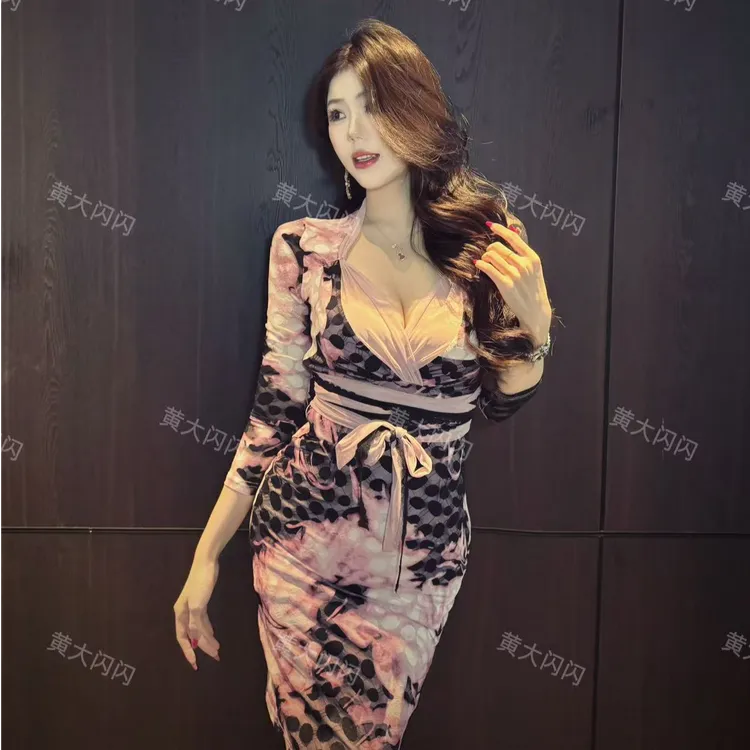 【HDSS】（女帝）随拍纯欲长款性感显瘦长袖连衣裙ZZQ3580