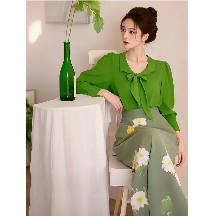 小香风绿色衬衫套装裙气质名媛高端女神范高级感2025超火两件春装