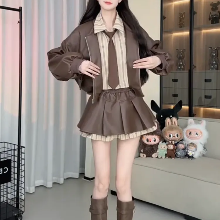2025秋季新款套装女设计感拼接皮衣夹克外套高腰显瘦百褶半身短裙