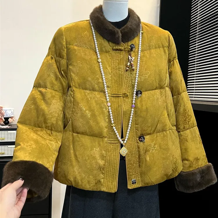 妈妈羽绒服新中式短款冬装2025新款中老年女装国风毛领保暖外套