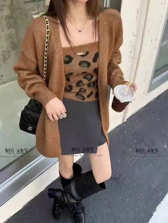 韩系穿搭针织开衫豹纹抹胸背心套装女秋冬季新款慵懒风时尚两件套