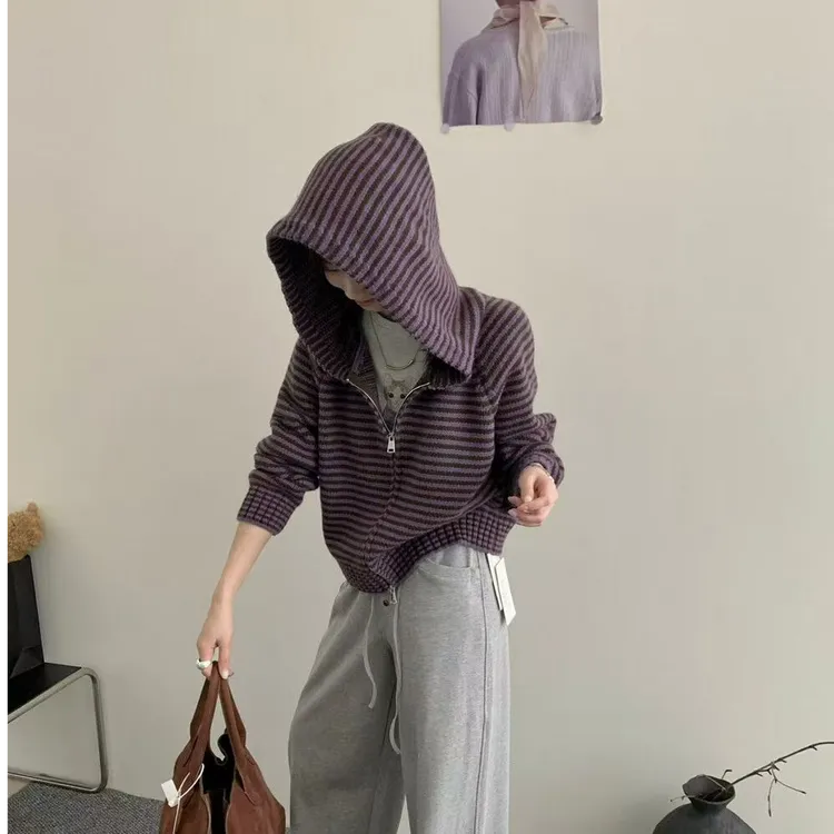 【原版加厚】团 时尚条纹软糯拉链连帽毛衣短款外套女慵懒针织上衣