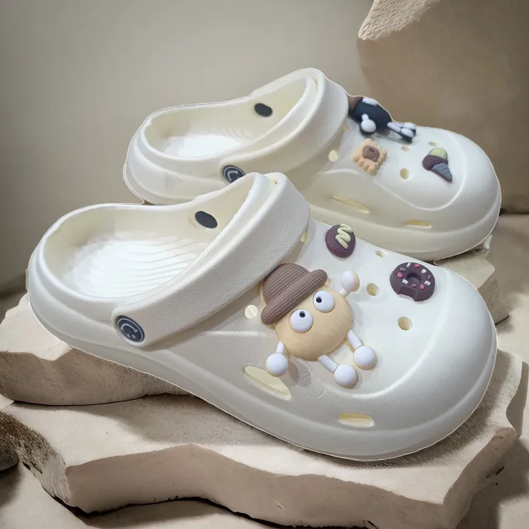 4号链接161--200过款码女士洞洞鞋时尚媒球凉鞋