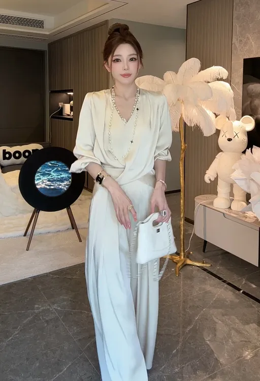 2025夏季新款高级感气质上衣阔腿裤子两件套时尚套装女小众设计潮