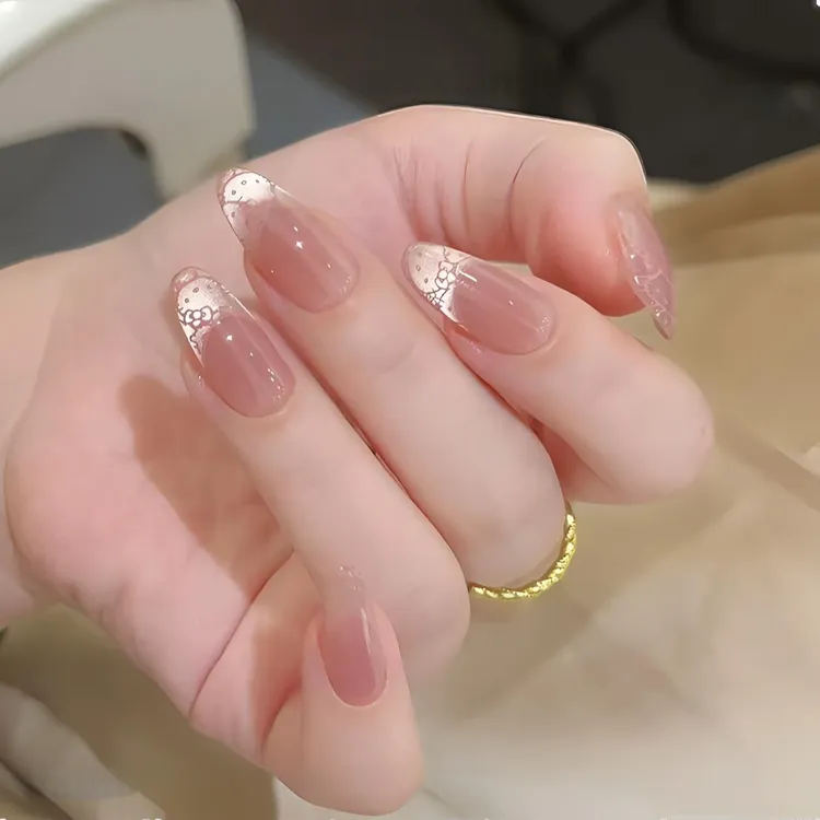 【法式kitty】新款kitty温柔手工秋冬穿戴甲显白网红美甲贴片短款