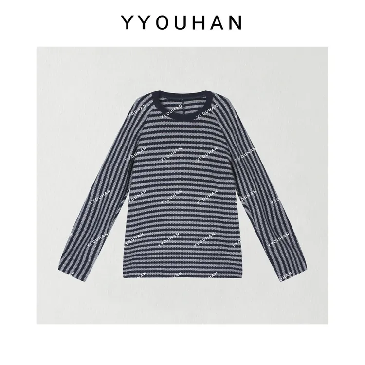 月月铭顺 秋冬【雅绅格调】坑条纹宽松圆领长袖毛针织衫 2510C6797