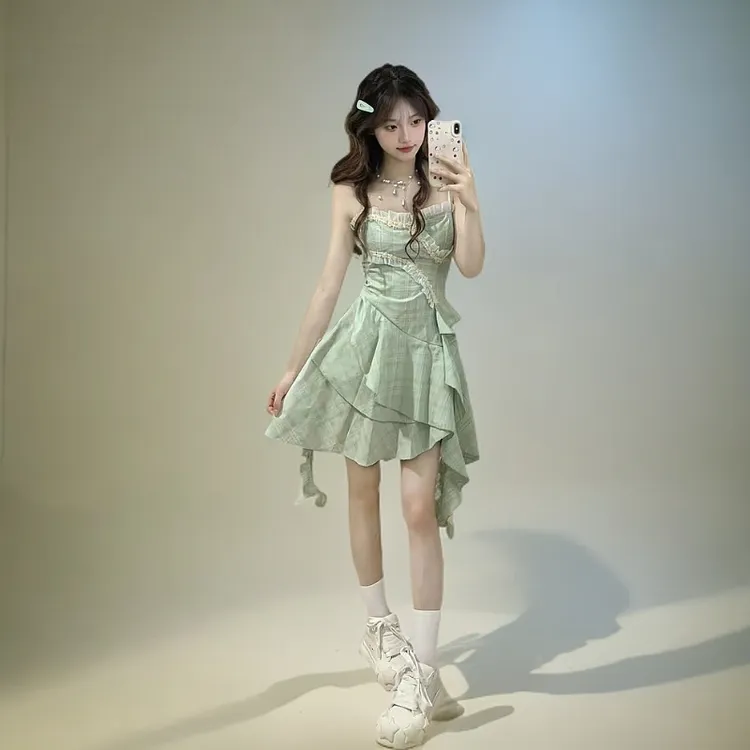 吊带连衣裙女不规则拼接设计感收腰显瘦中长裙气质纯欲性感