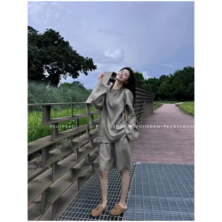 【现货套装】『PEACYHOU』老钱风松弛宽松圆领长袖极简休闲短裤女