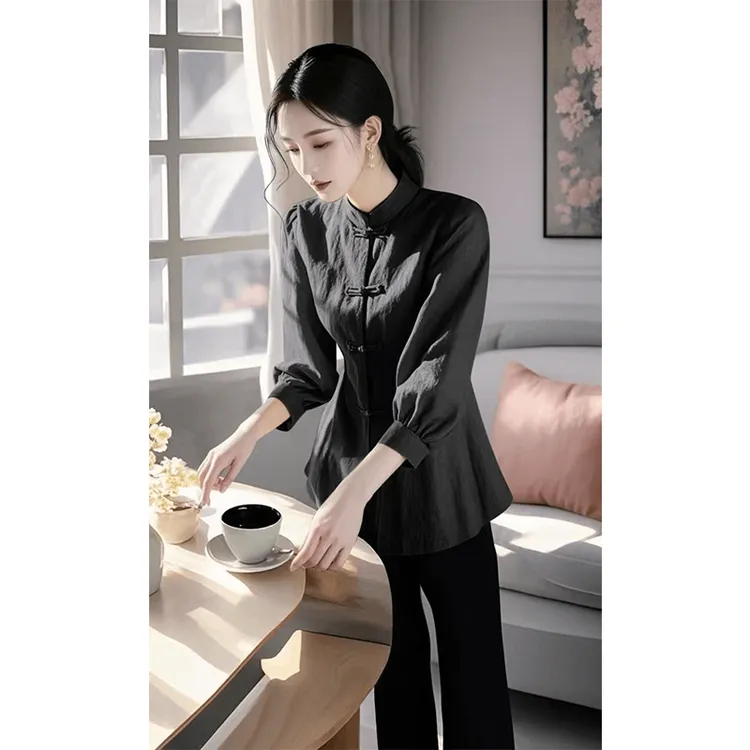 新中式国风上衣2025春装新款高级感超好看独特漂亮姜黑色衬衫