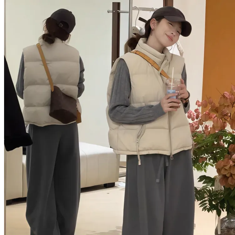 宽松时尚立领宽松无袖白鸭绒马甲外套女2025冬季新款坎肩马夹背心