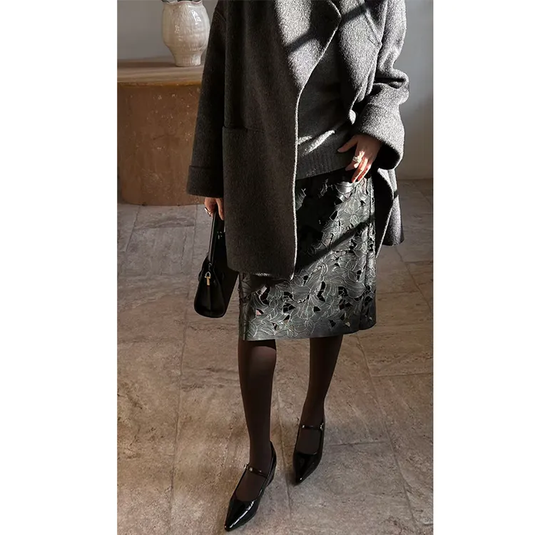 ChuYouMan初有熳【远山黛】秋冬极简风黑色皮裙时尚修身显瘦半身裙