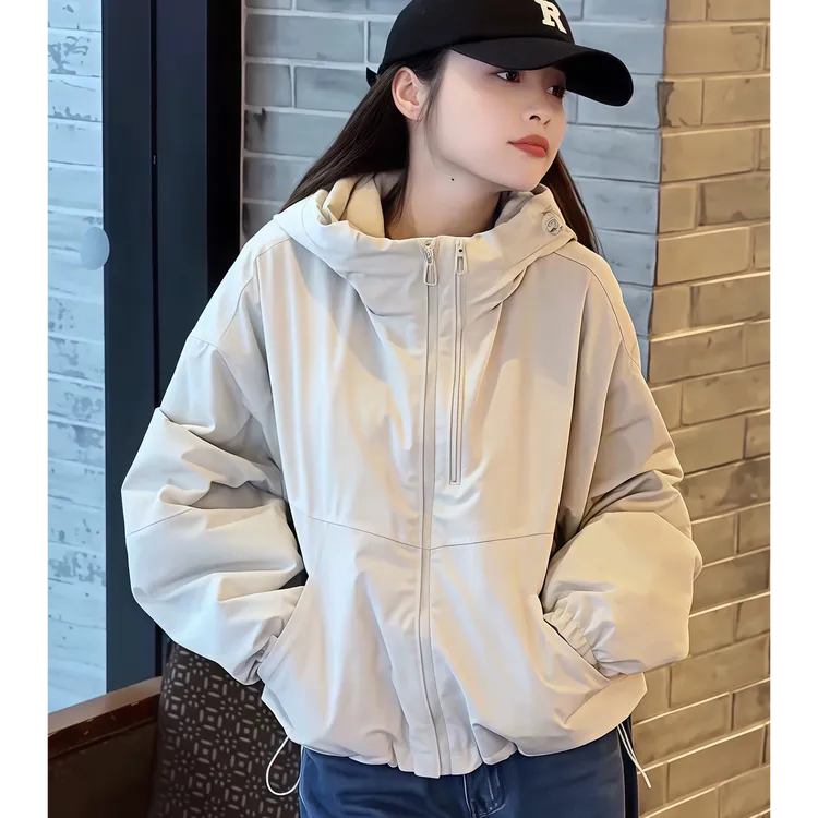 高级感连帽加棉冲锋衣短外套女2025秋冬新款夹克休闲运动时尚上衣